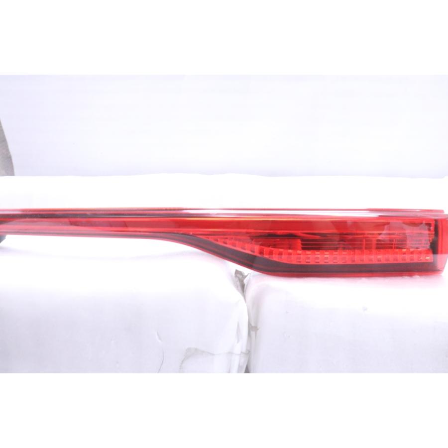 48-770☆美品☆LED MXUA80 ハリアー☆左右テールライト 1台分 4点