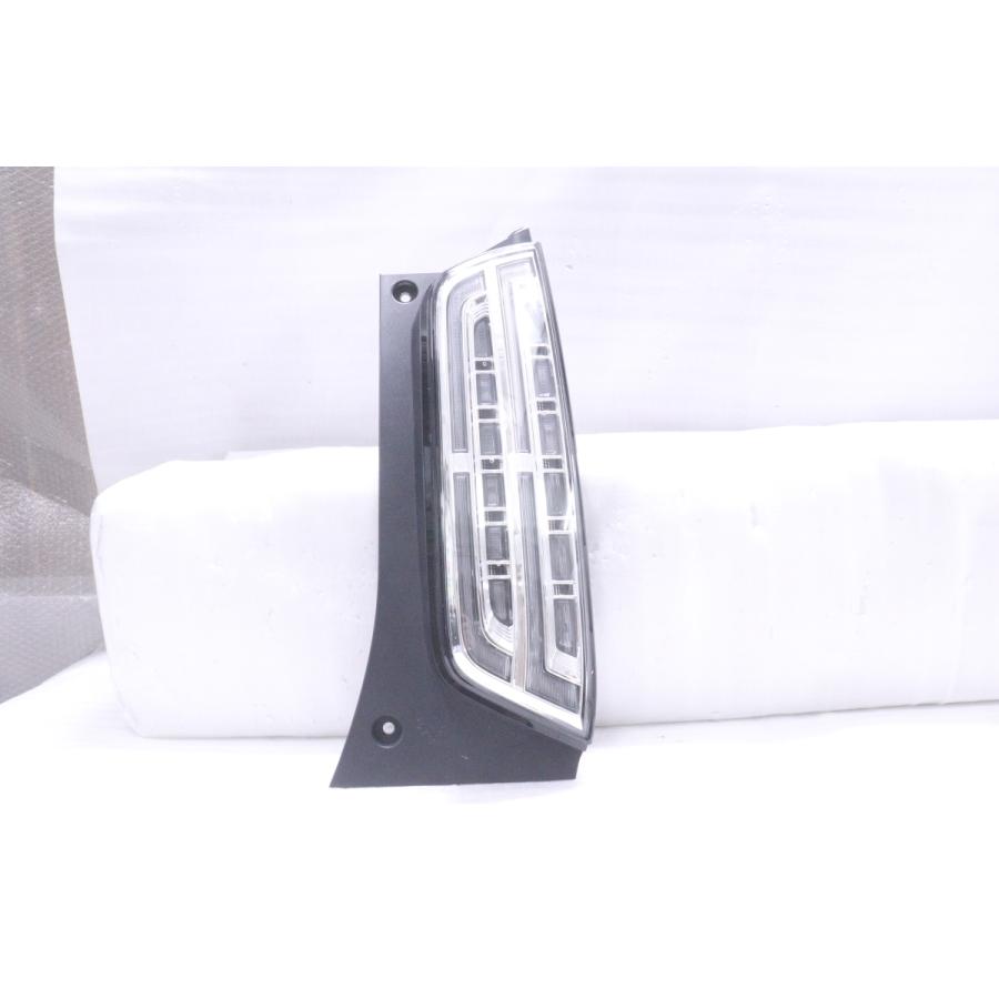 49-1070☆美品☆LED JH3 N-WGN カスタム☆右テールライト STANLEY