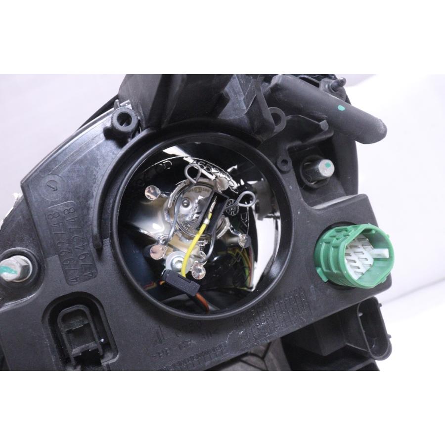 49-1390☆HID 940 アルファロメオ ジュリエッタ☆右ヘッドライト