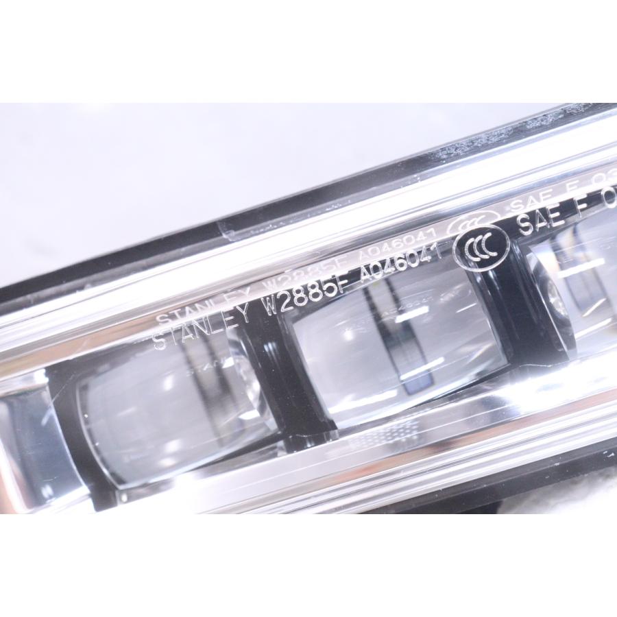 49-1508☆未使用品☆前期 LED RU1 ヴェゼル☆右フォグランプ STANLEY