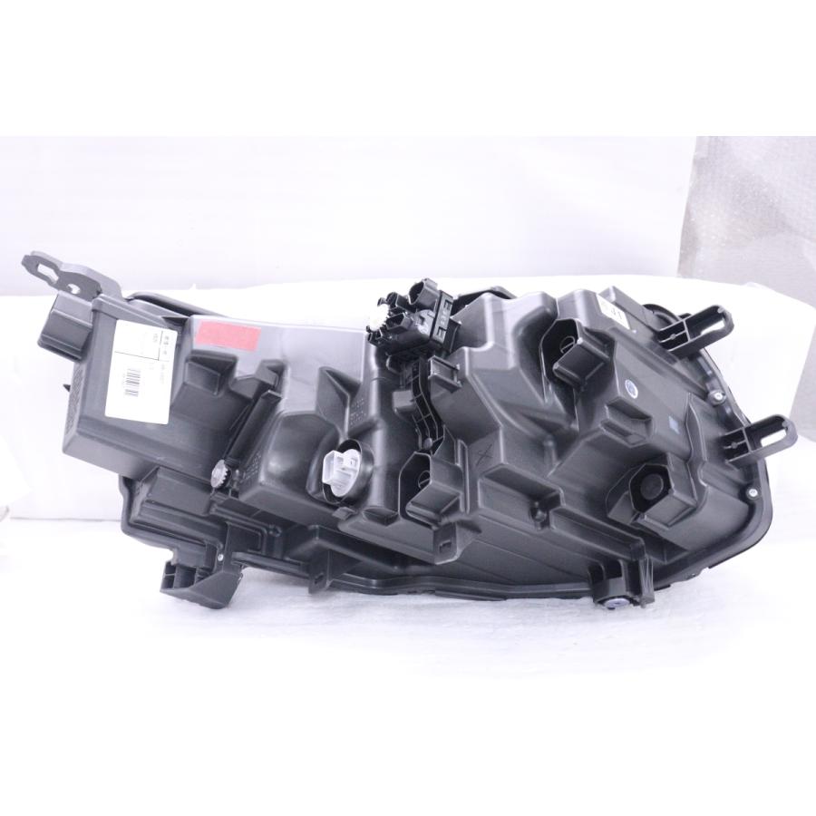 ホンダ　ステップワゴンスパーダ　左側ヘッドライト 49-1607☆美品☆LED RP6 ステップワゴン スパーダ☆左ヘッド