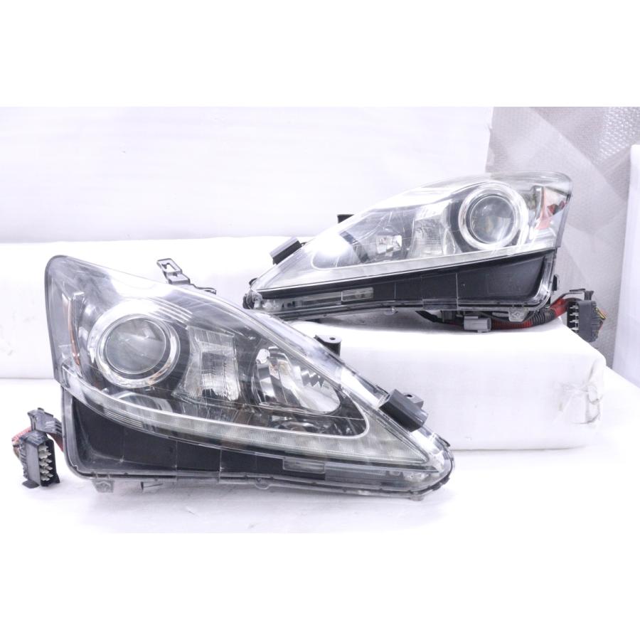 49-1825☆後期 HID GSE20 レクサスIS☆左右ヘッドライト KOITO 53-64 