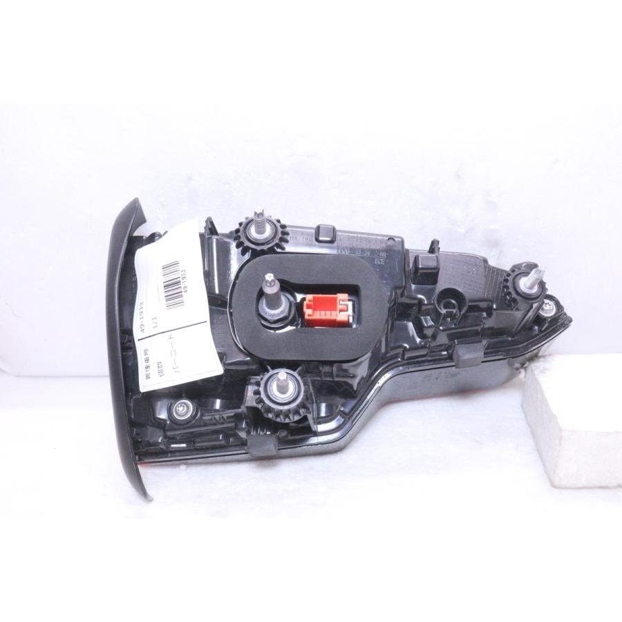 49-1933☆美品☆LED 8W アウディ A4 セダン☆右テールライト 8W5