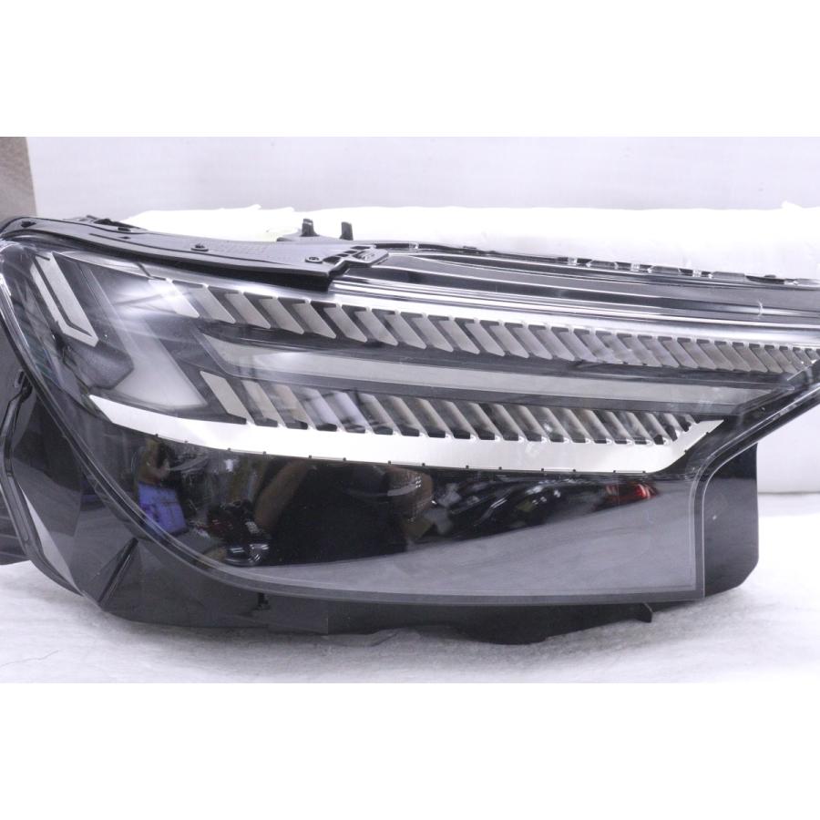49-1993☆美品☆マトリクスLED FZ アウディ Q4 e-tron☆右ヘッドライト