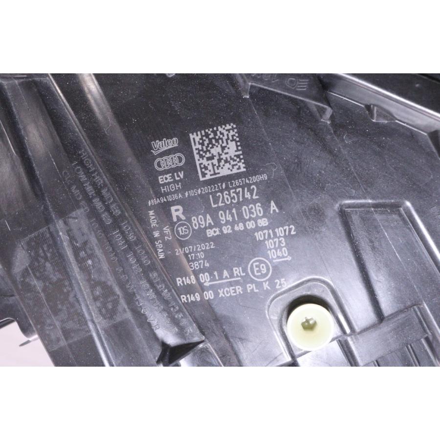49-1993☆美品☆マトリクスLED FZ アウディ Q4 e-tron☆右ヘッドライト