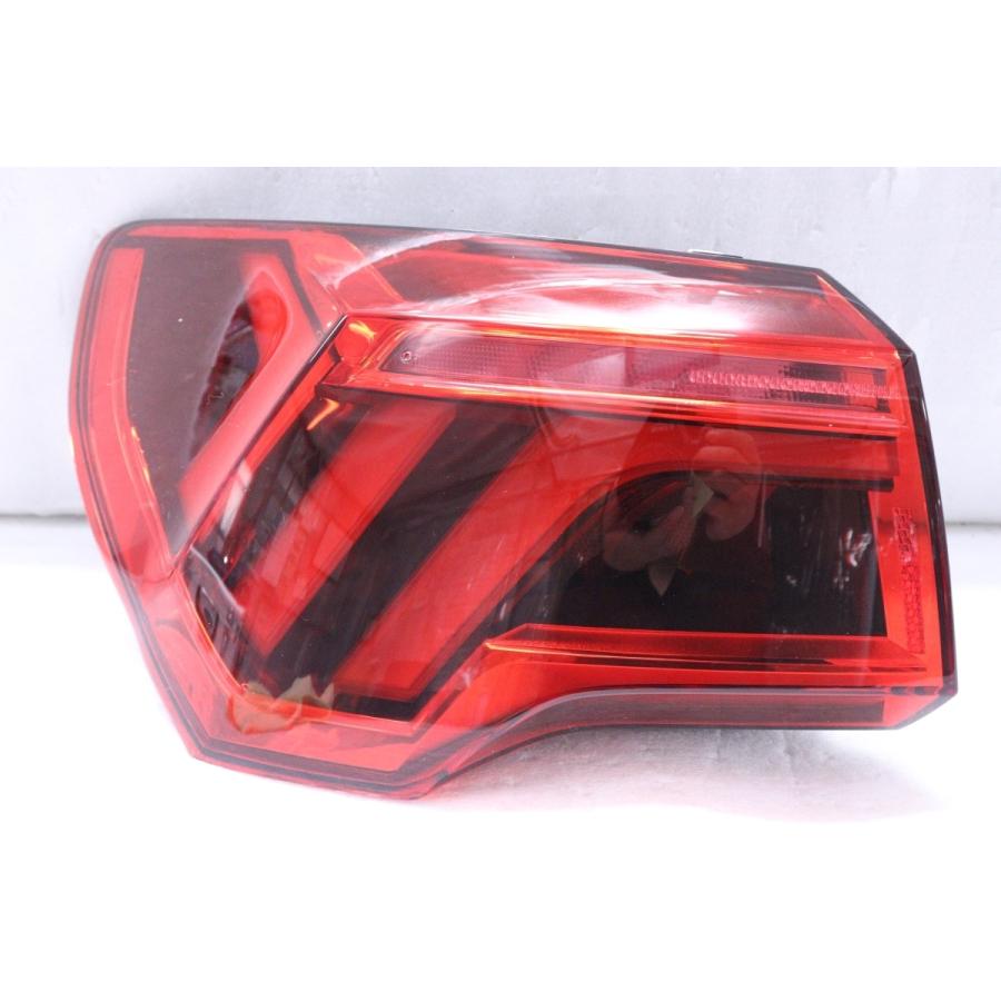 49-2210☆LED F3 アウディQ3☆左テールライト 83A.945.091 AUDI 純正 