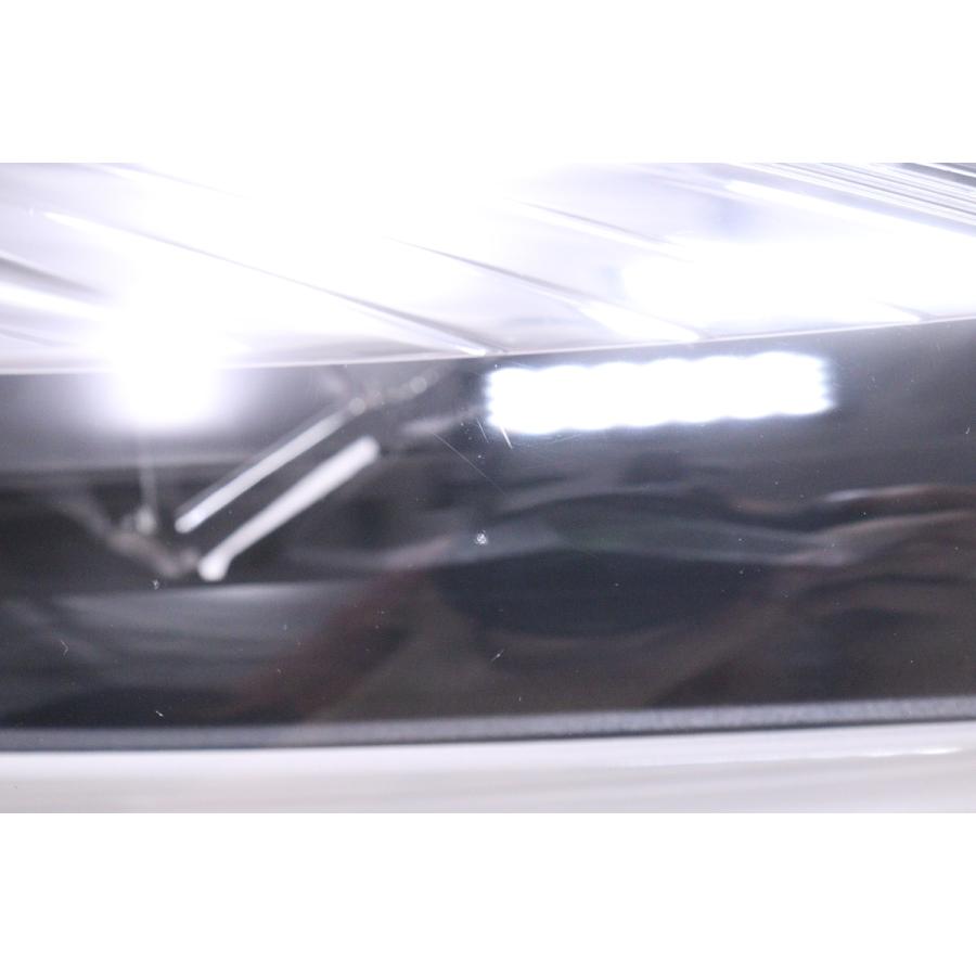 49-2310☆【値下】後期 LED MB ボルボ V40☆右ヘッドライト 31677025