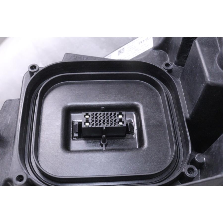 49-2310☆【値下】後期 LED MB ボルボ V40☆右ヘッドライト 31677025