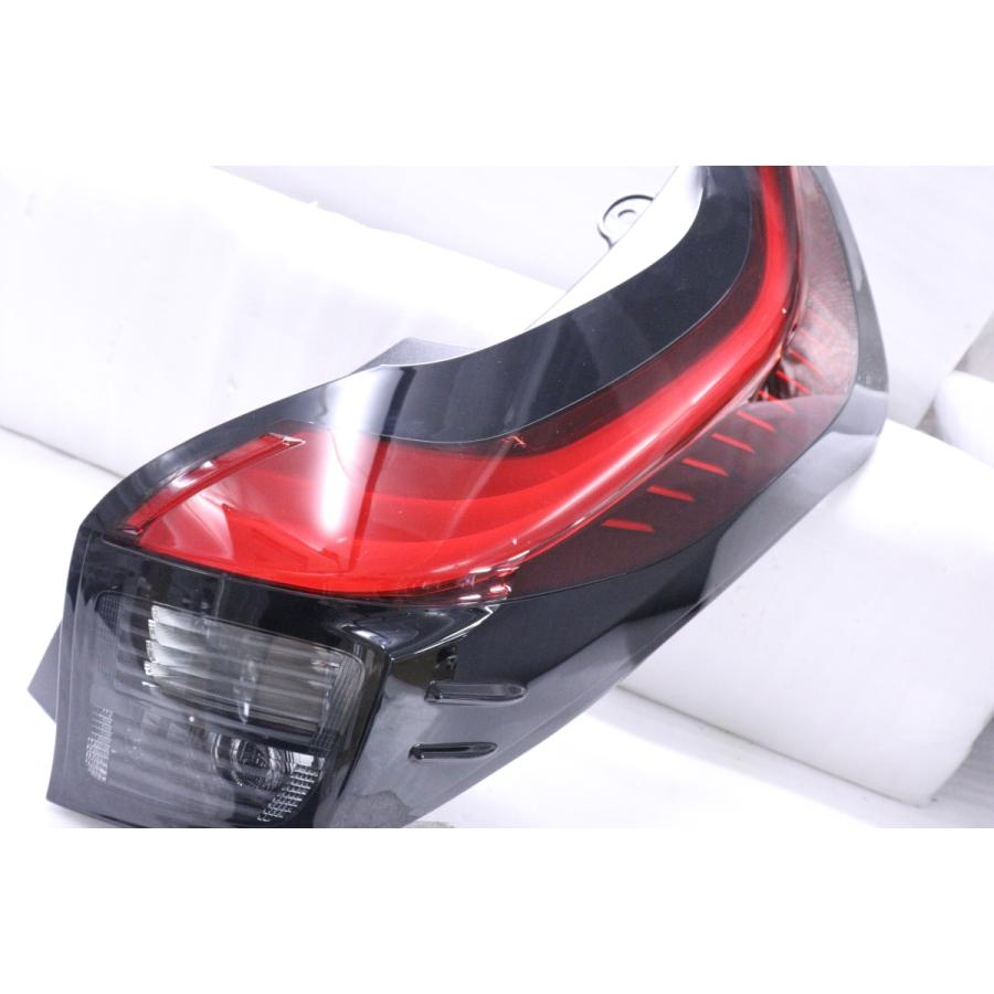 49-501☆美品☆LED MXPK11 アクア☆右テールライト STANLEY 52-338 打