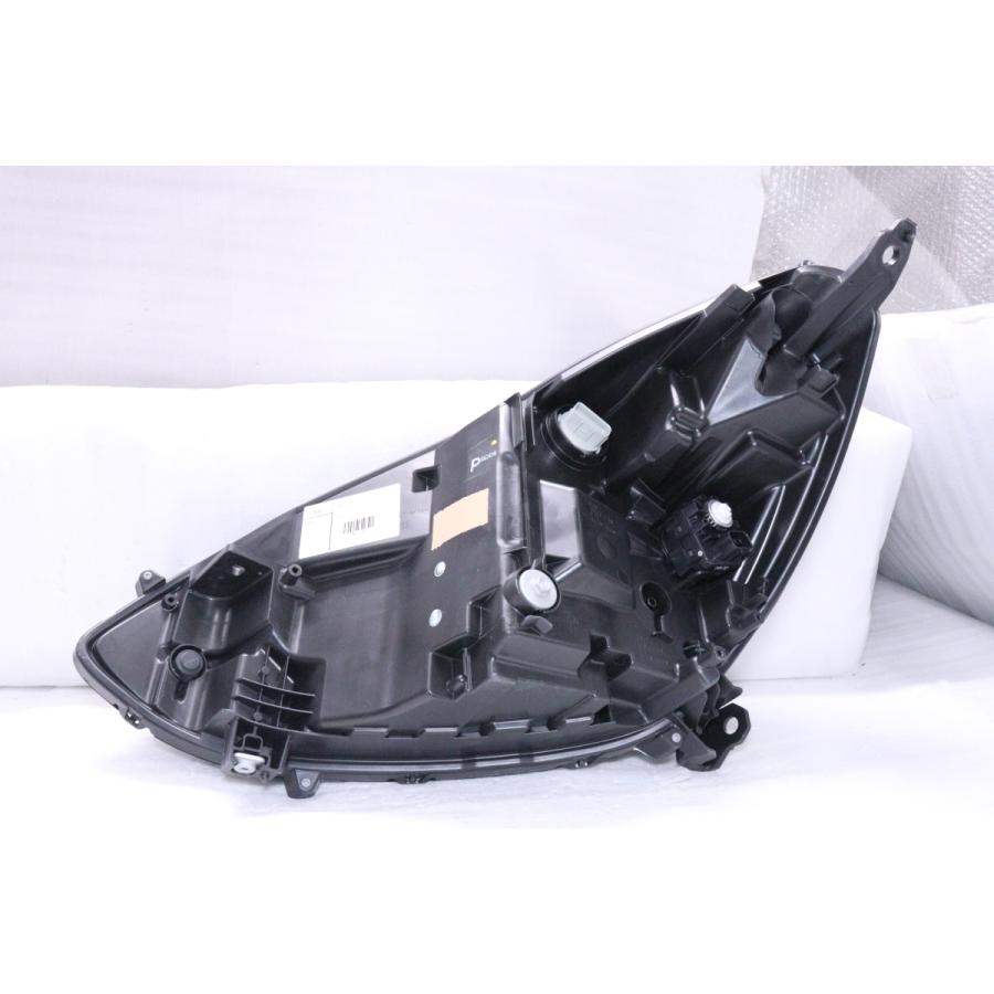 49-578☆【値下】極上品☆後期 LED GR3 フィット e:HEV☆右ヘッド