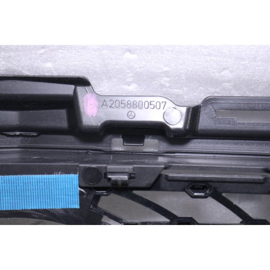 4X-1096☆【値下】未使用品☆後期 W205 ベンツCクラス フロントグリル
