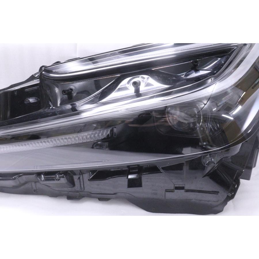 4X-1152☆美品☆LED MXWH61 プリウスPHEV☆左ヘッドライト KOITO 47
