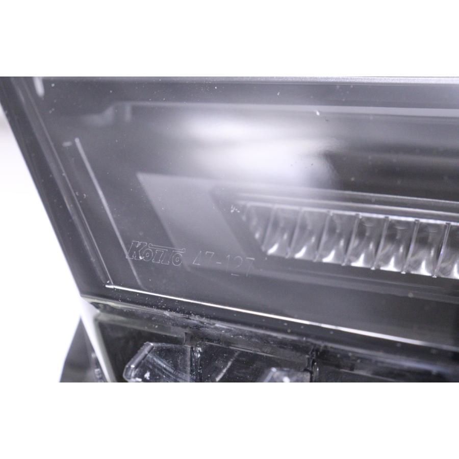 4X-1152☆美品☆LED MXWH61 プリウスPHEV☆左ヘッドライト KOITO 47