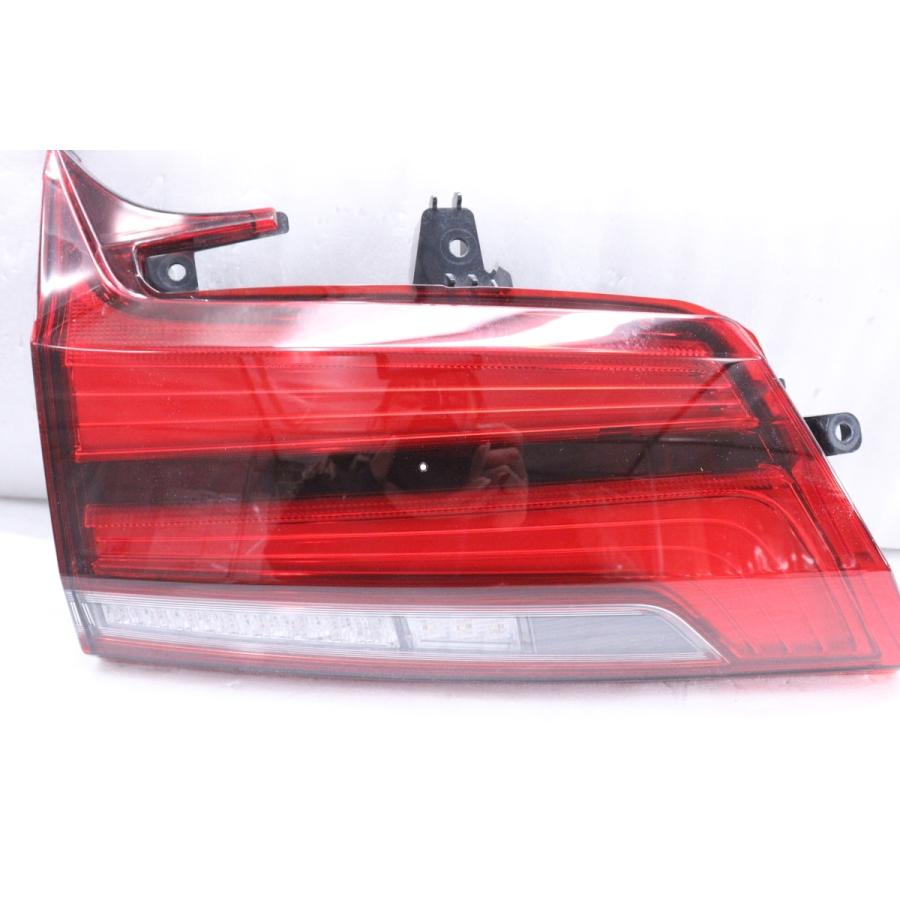 4X-1323☆美品☆後期 LED AGH30W アルファード☆左右テールライト 1台