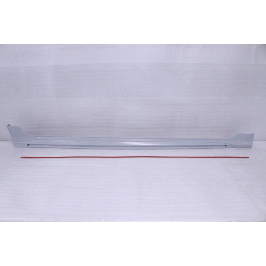 4X-295☆未使用品 TRD☆NRE210H カローラスポーツ 右サイドステップ 