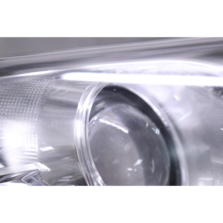 4X-582☆前期 LED AXVH70 カムリ☆右ヘッドライト KOITO 33-233 打刻