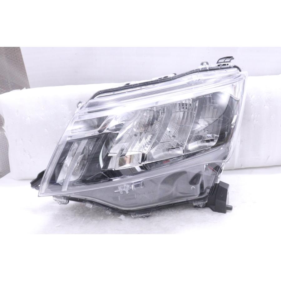 4Y-1309☆美品☆後期 LED M900A ルーミー☆左ヘッドライト STANLEY