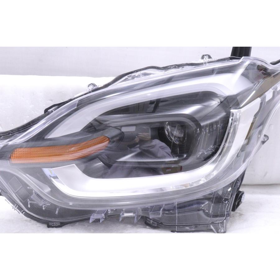 4Y-645☆美品☆LED MXPC10G シエンタ☆左ヘッドライト KOITO 52-340 打 