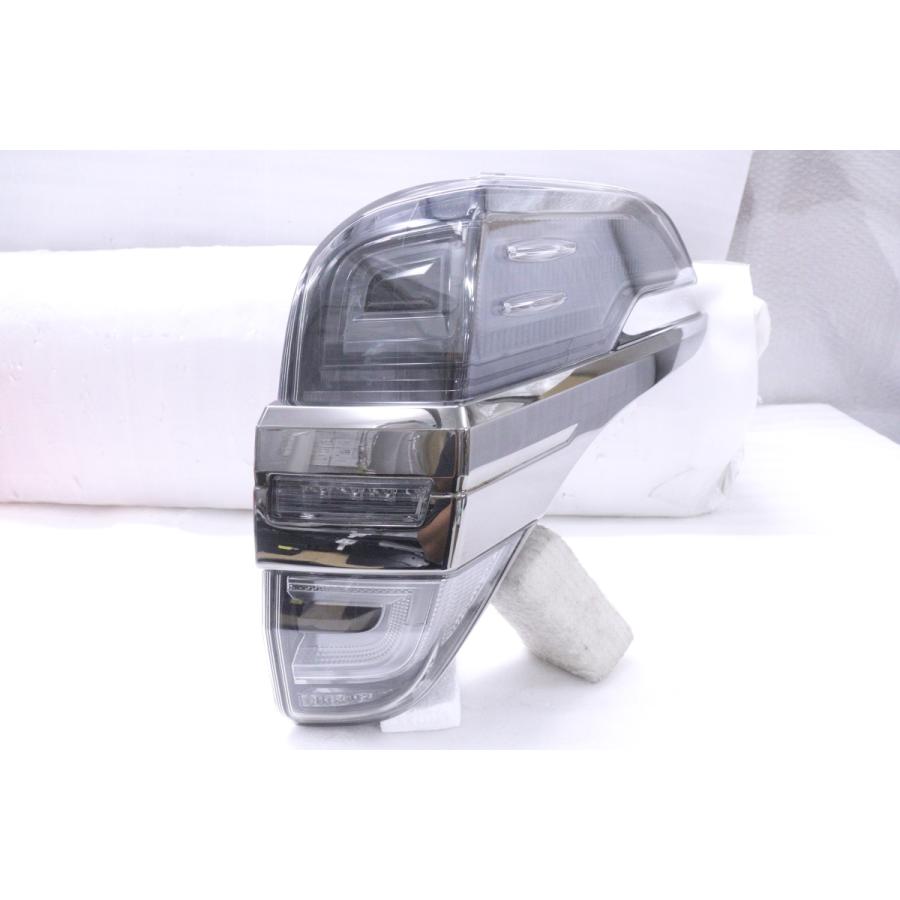 30系 後期 ヴェルファイア 純正 シーケンシャル テールランプ 4点セット 4Y-716☆美品☆LED AGH30W ヴェルファイア☆右テールライト ゴールデン