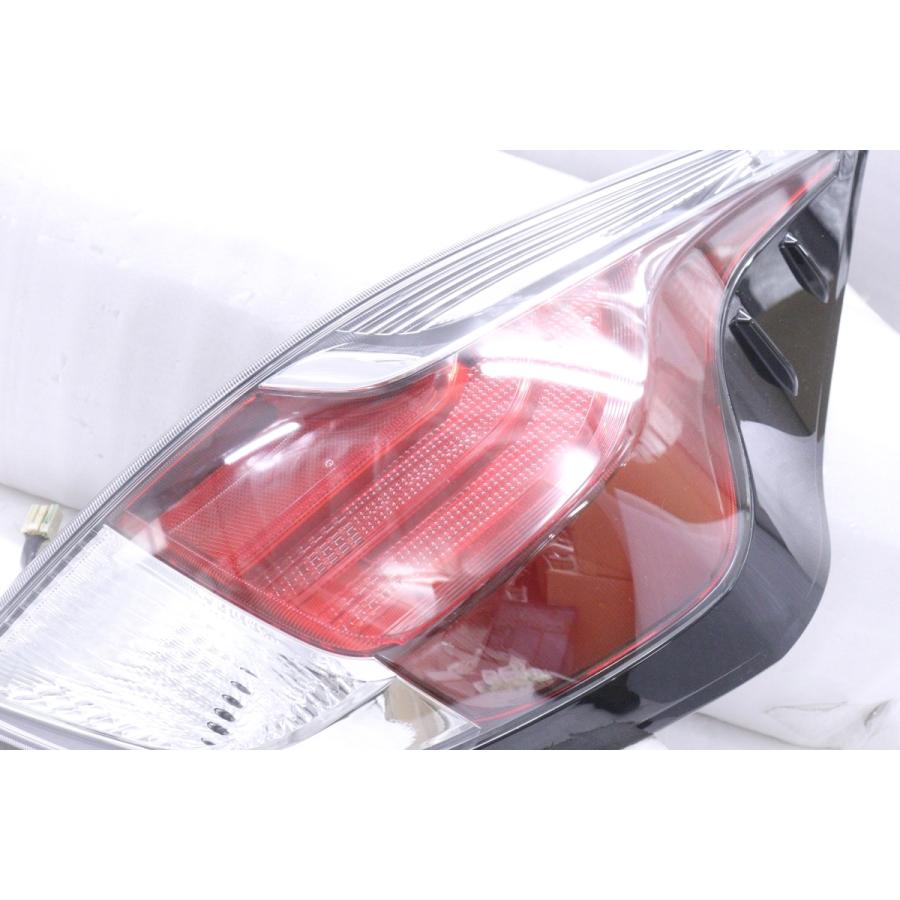 4Y-821☆【値下】美品 中期 LED NHP10 アクア☆右テールライト STANLEY 