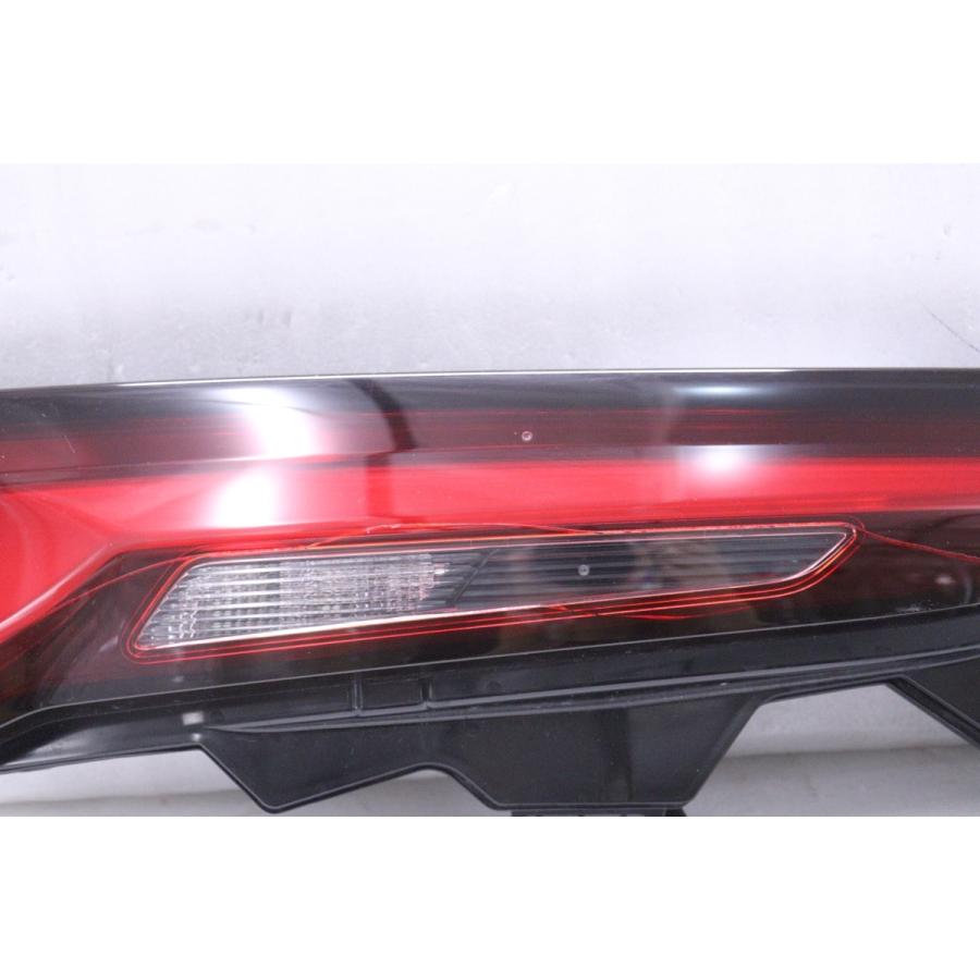 4Y-892☆LED KH5P CX-60☆左テールライト STANLEY W6080 打刻:B ASSY