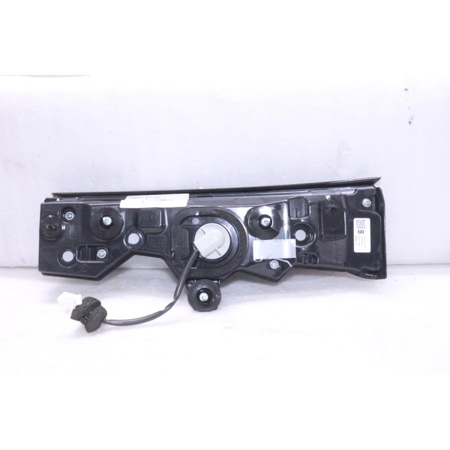 4Y-892☆LED KH5P CX-60☆左テールライト STANLEY W6080 打刻:B ASSY