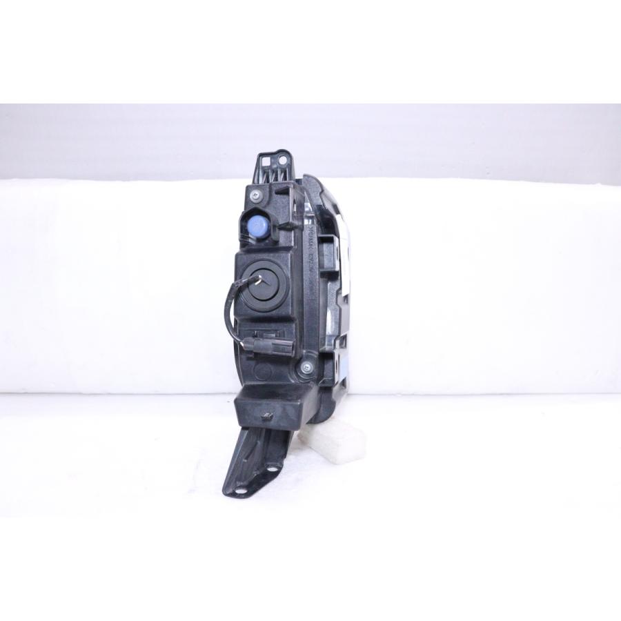 50-1496☆美品☆後期 LED ZVW40W プリウスα☆左デイライト ASSY 81440