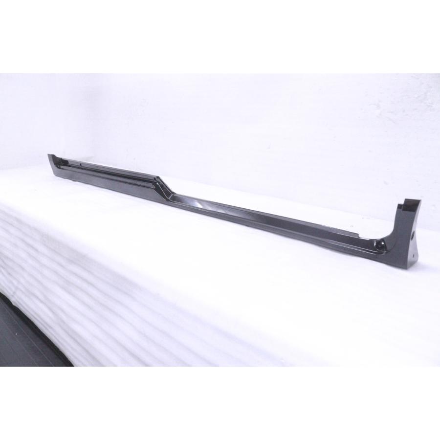 50-1562☆未使用品☆ZRR80G エスクァイア 左サイドステップ☆75860