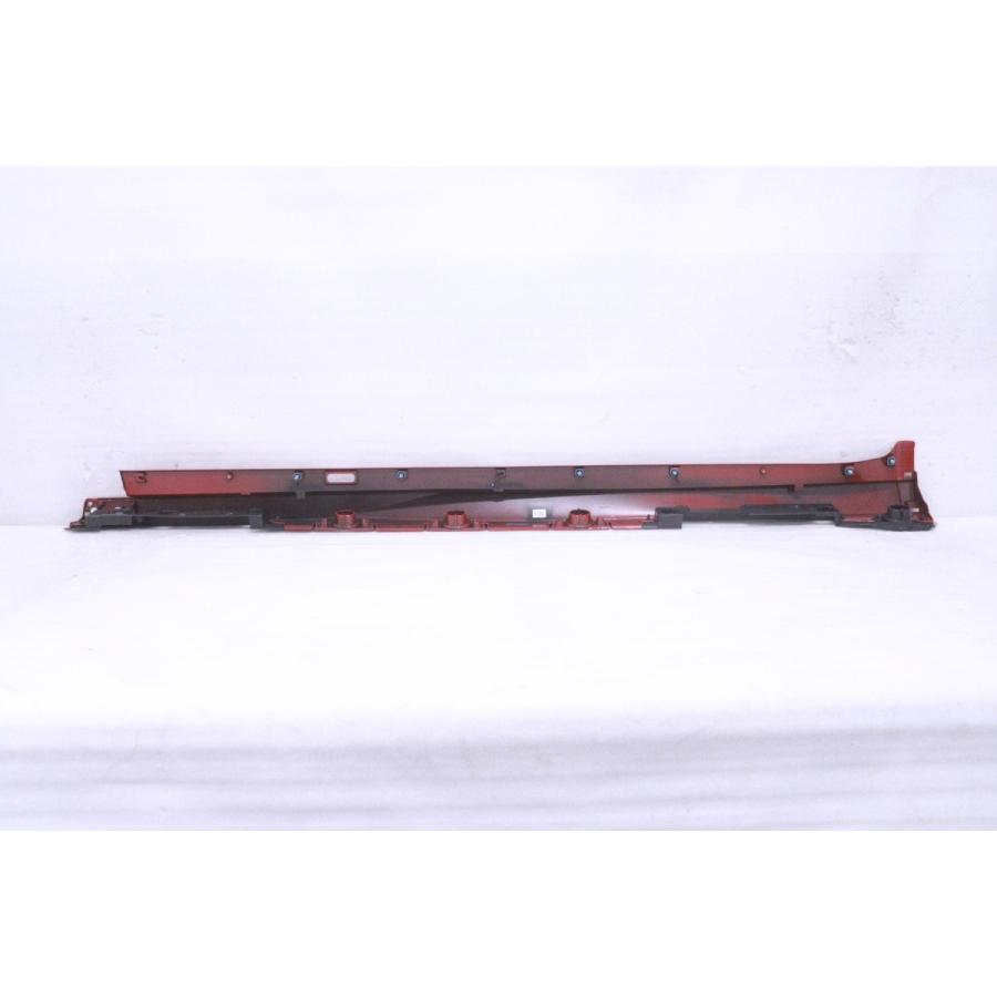 50-1700☆MXWH60 MXWH65 プリウス 右サイドステップ☆75850-47040