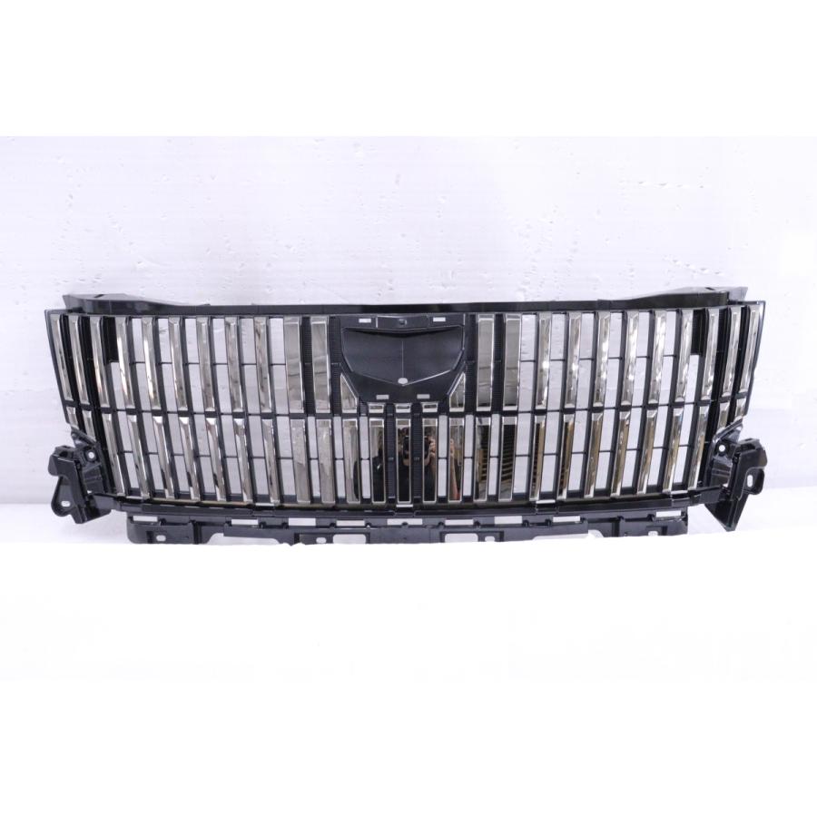 50-2859☆未使用品☆前期 ZRR80G エスクァイア HV フロントグリル