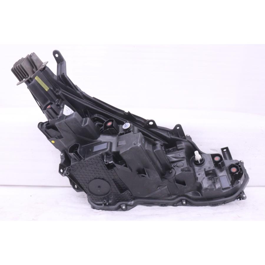 50-3058☆美品 LED ZVW60 プリウス☆左ヘッドライト KOITO 47-123 打刻