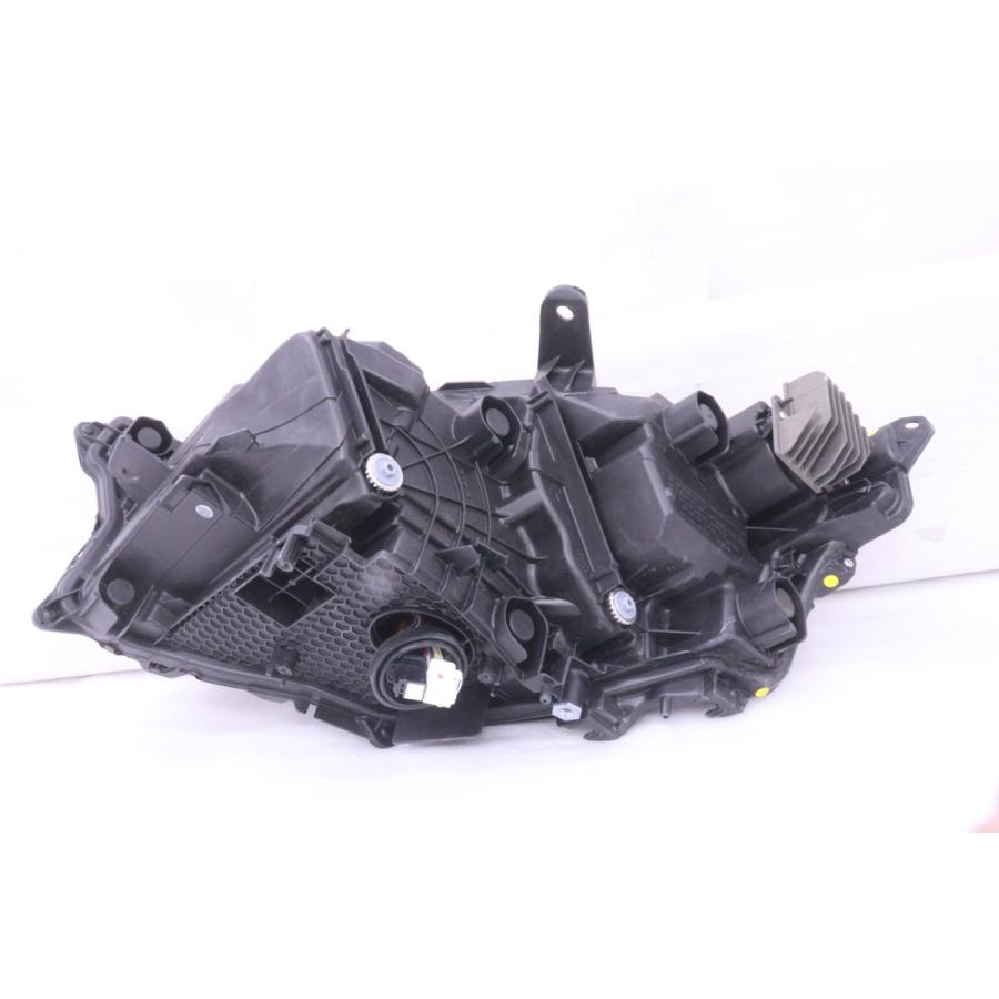 50-3162☆美品☆LED TZSH35 クラウン クロスオーバー☆右ヘッドライト