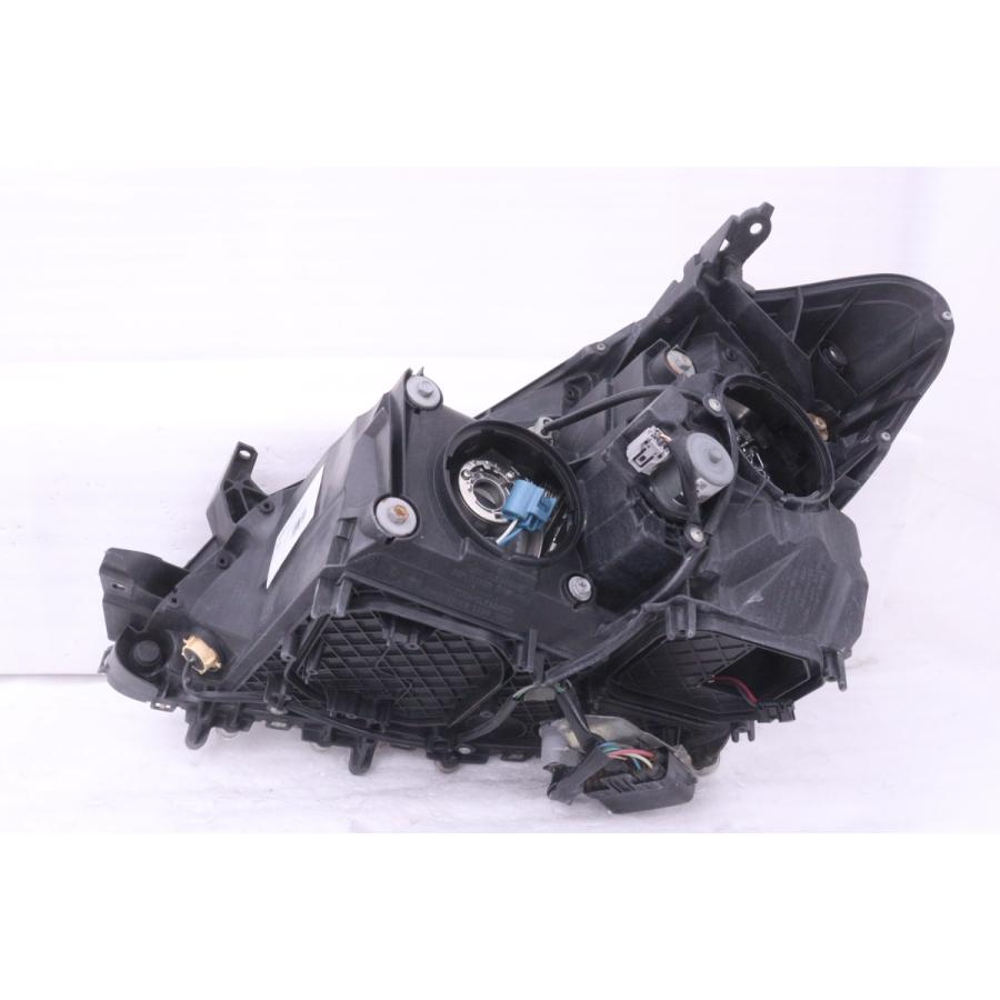 50-3168☆前期 HID GWS204 クラウンハイブリッド☆右ヘッドライト 
