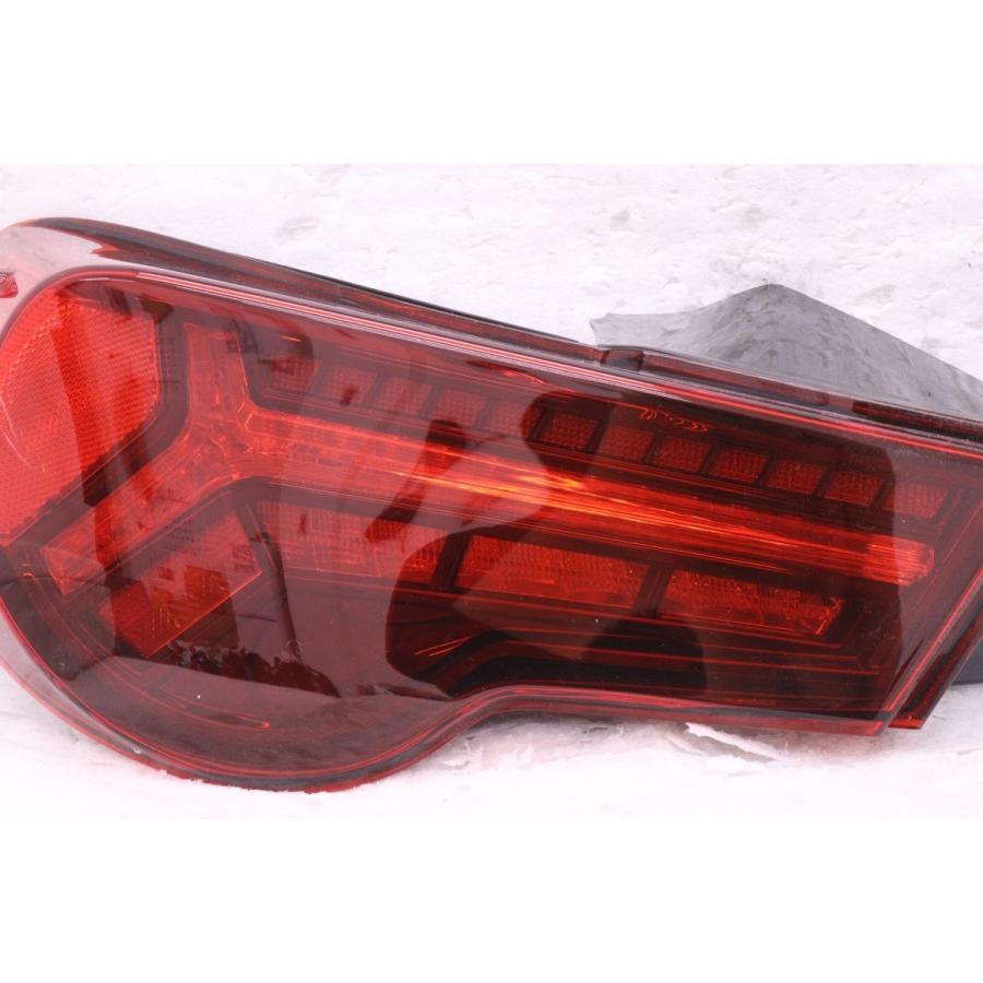 50-613☆未使用品 中古☆TOM`S トムス LED ZN6 86☆左右テールライト