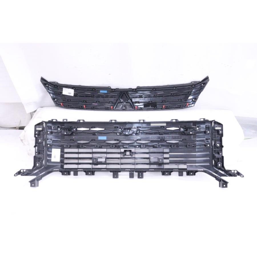 50-890☆美品☆後期 CV1W デリカD5 Black Edition フロントグリル