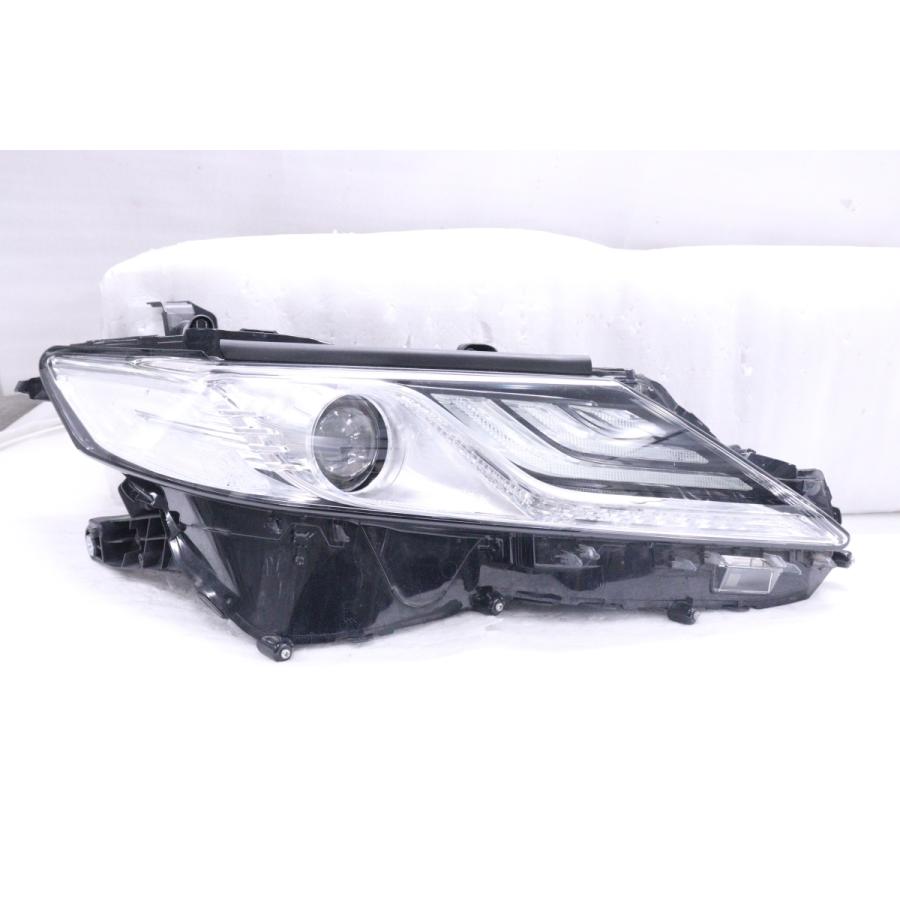 51-110☆【値下】美品☆前期 LED AXVH70 カムリ☆右ヘッドライト KOITO
