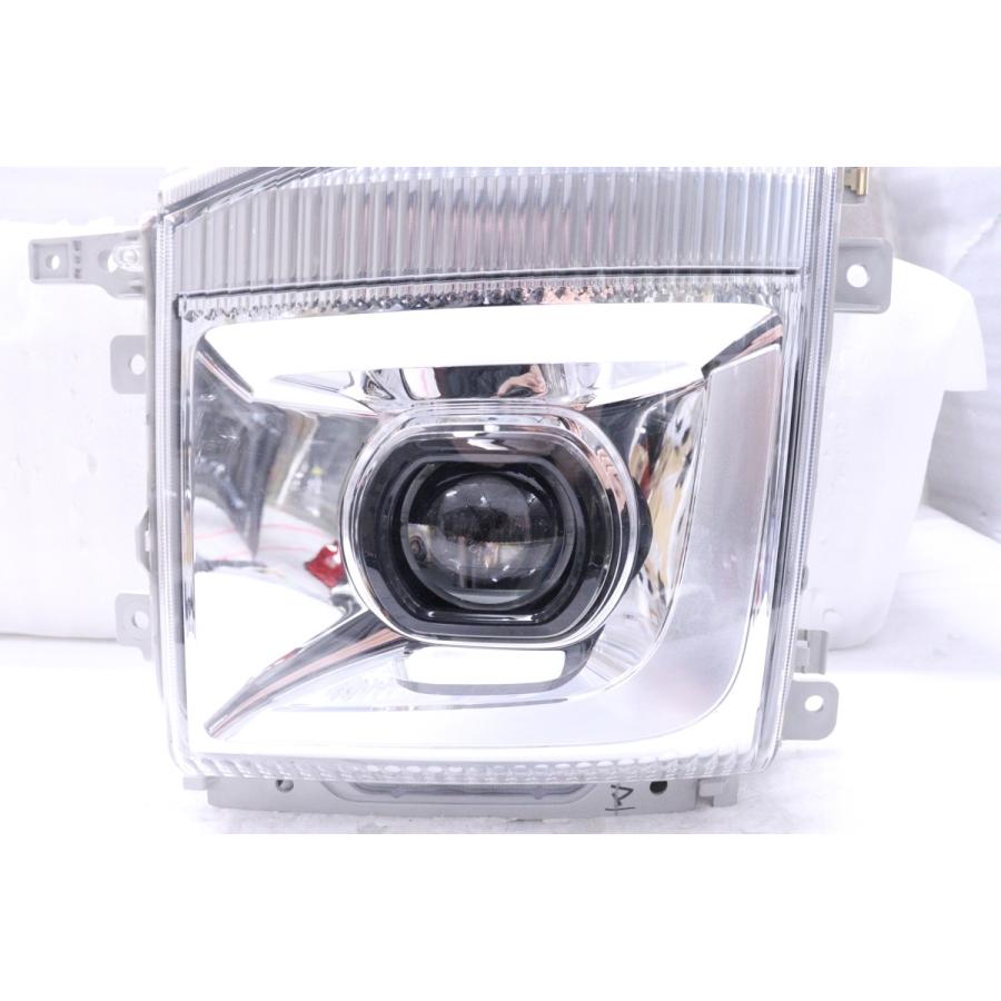 51-2057☆LED 85 エルフ☆左ヘッドライト KOITO 100-2199E 打刻:マ