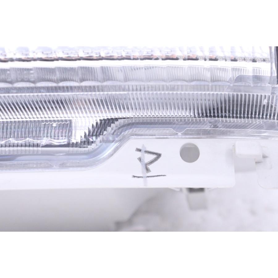 ヘッドライト　いすゞ　エルフ 51-2057☆7代目 LED エルフ 12V☆左ヘッドライト KOITO 100-2199E 打刻