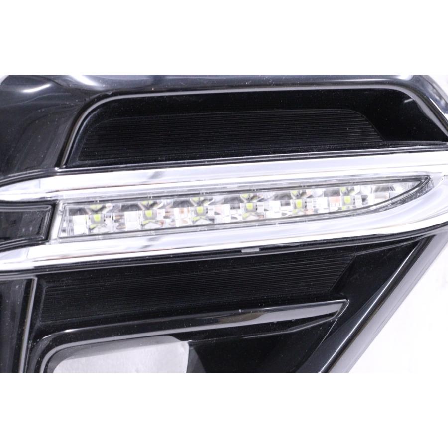 スバルフォレスター右 LEDアクセサリーライナー KOITO 278-60485 新品