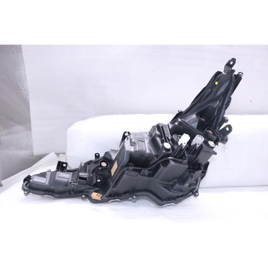 51-493☆美品☆LED ZRE212 カローラ ツーリング☆右ヘッドライト G-X S