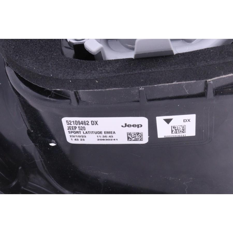 52-1022☆美品☆ジープ レネゲード☆右テールライト 52109462 jeep 