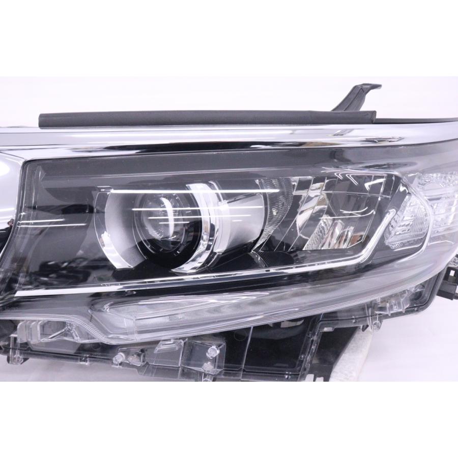 ランドクルーザープラドTRJ150 後期　純正ヘッドライト 左右セット 52-181☆美品 中期 後期 LED TRJ150W ランドクルーザープラド☆左