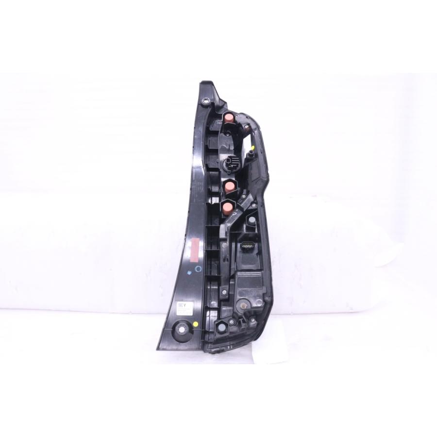 52-1968☆美品☆LED JF3 N-BOXカスタム☆左テールライト ICHIKOH D186