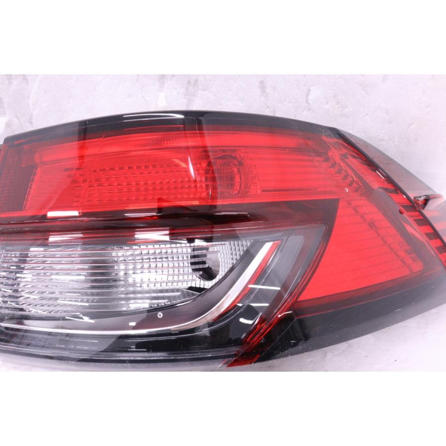 LED カローラクロス 左右テールランプ HASCO 1台分セット 52-2048☆美品☆LED ZSG10 カローラクロス☆右テールライト セット