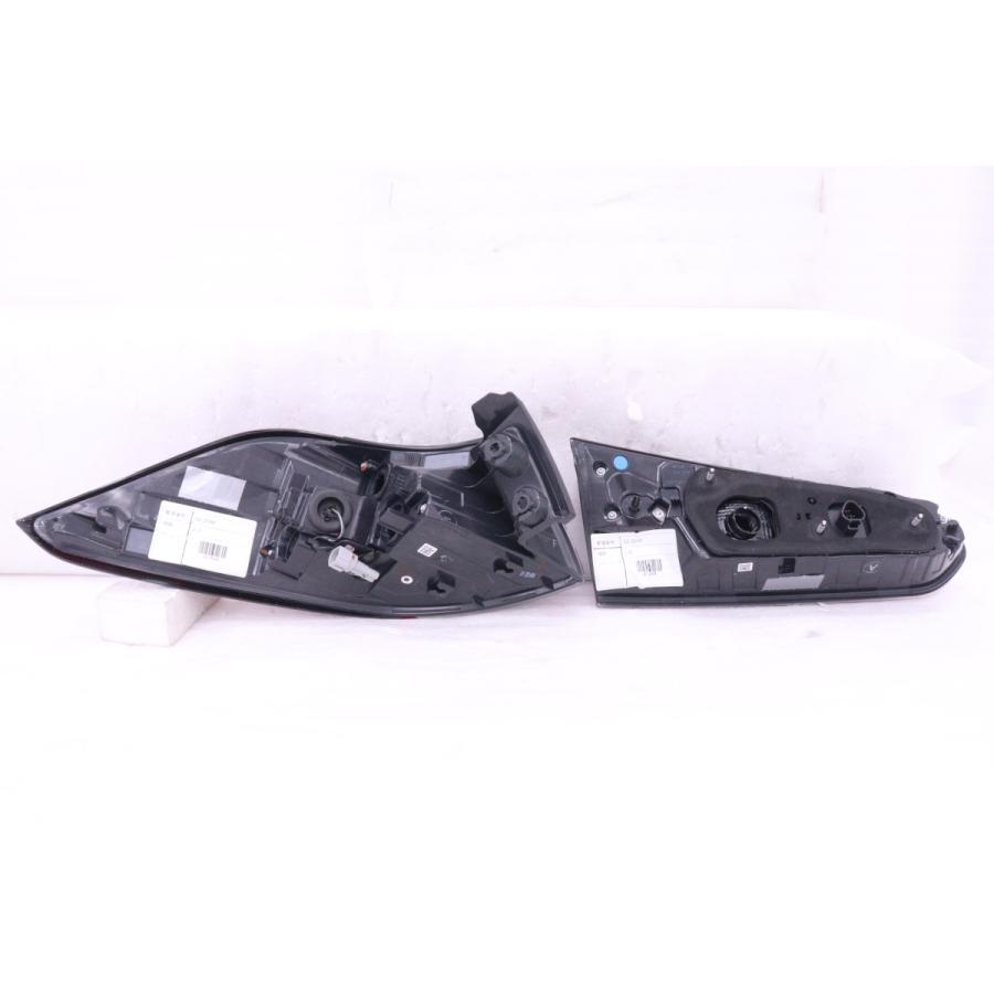 52-2048☆美品☆LED ZSG10 カローラクロス☆右テールライト セット