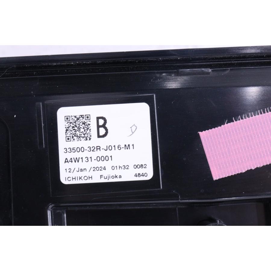 52-279☆美品☆LED JF5 N-BOXカスタム☆右テールライト ICHIKOH D318