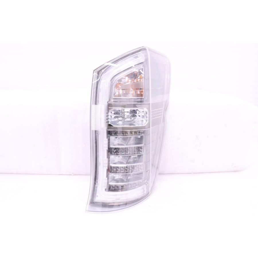 左テールランプ 純正STANLEY W0587 LED ステップワゴンスパーダ