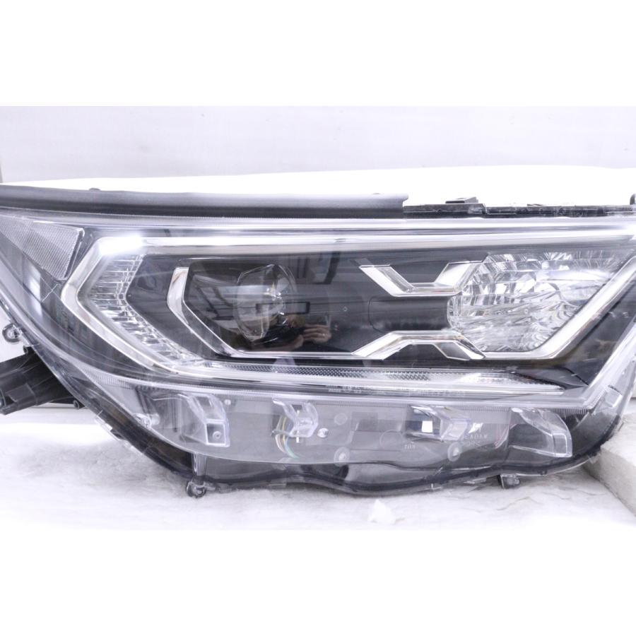 RAV4 MXAA52 MXAA54 ヘッドライトユニット 左右 52-32☆美品 前期 LED MXAA52 RAV4 ハイブリッド☆右ヘッドライト