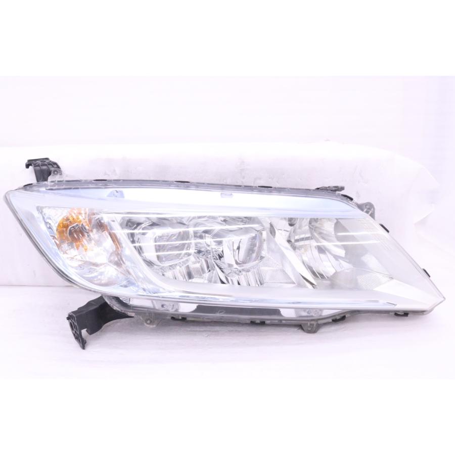 52-928☆【値下】前期 LED GM4 グレイスハイブリッド☆右ヘッドライト