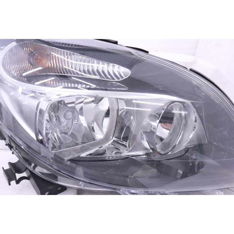 52-951☆美品☆前期 ハロゲン W246 ベンツ Bクラス☆右ヘッド
